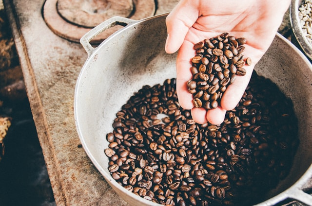 Exploring the Rich History and Cultural Significance of Sri Lankan Coffee